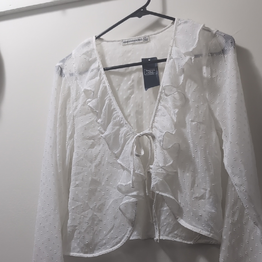 Abercrombie & Fitch White Ruffled Long Sleeve Blouse